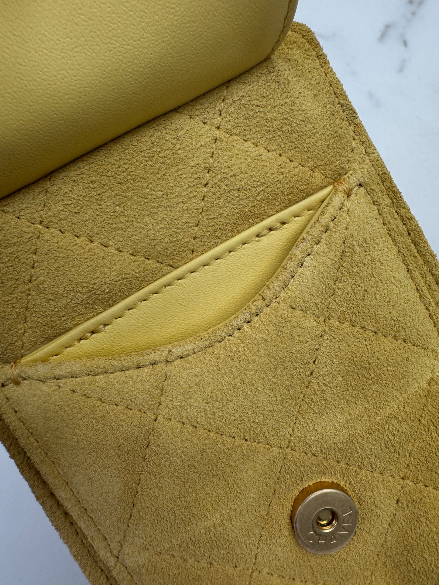 CHANEL Mini 25Bag 麂皮黃色