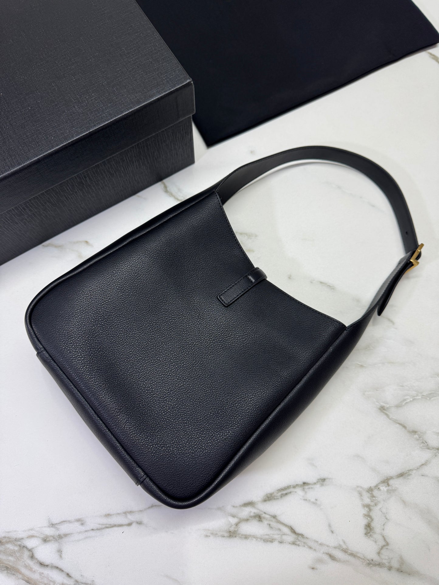 YSL LE 5 A 7 Hobo Small Black