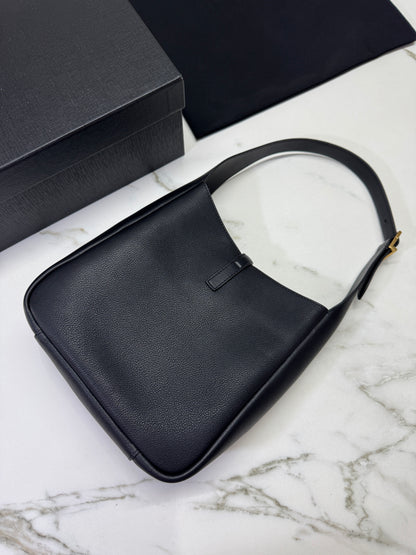 YSL LE 5 A 7 Hobo Small Black