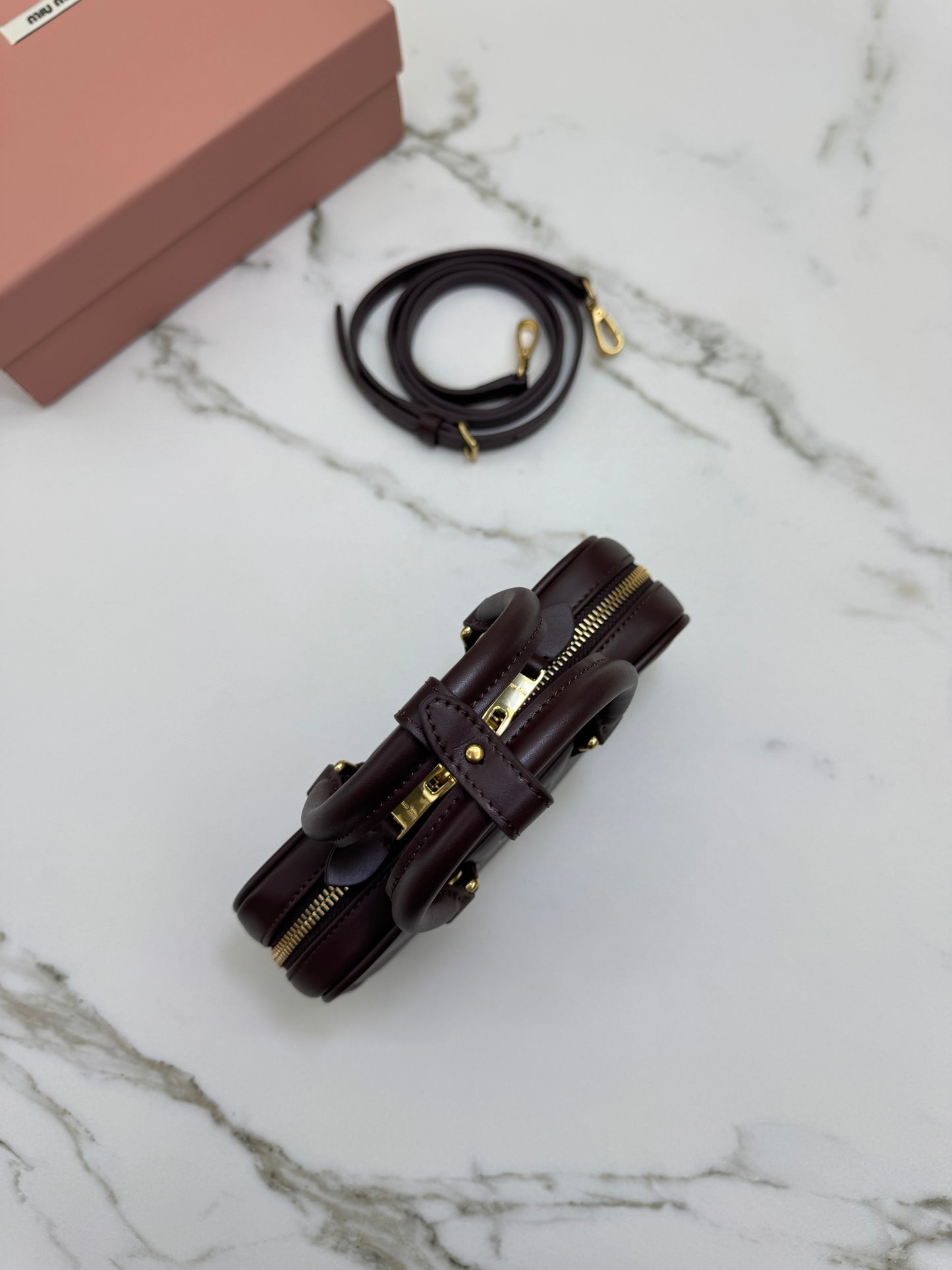 MIU MIU Acardie Regular 石楠木色