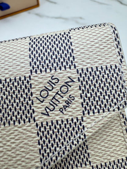 LV N64022 白棋盤三摺錢包 Victorine Wallet Damier Azur Canvas