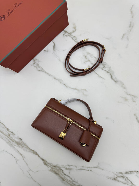 LORO PIANA Extra Bag 23 焦糖棕色