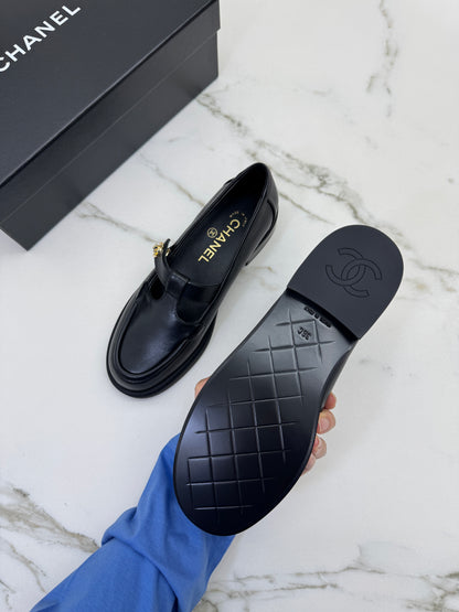 CHANEL 25K T字厚底樂福鞋