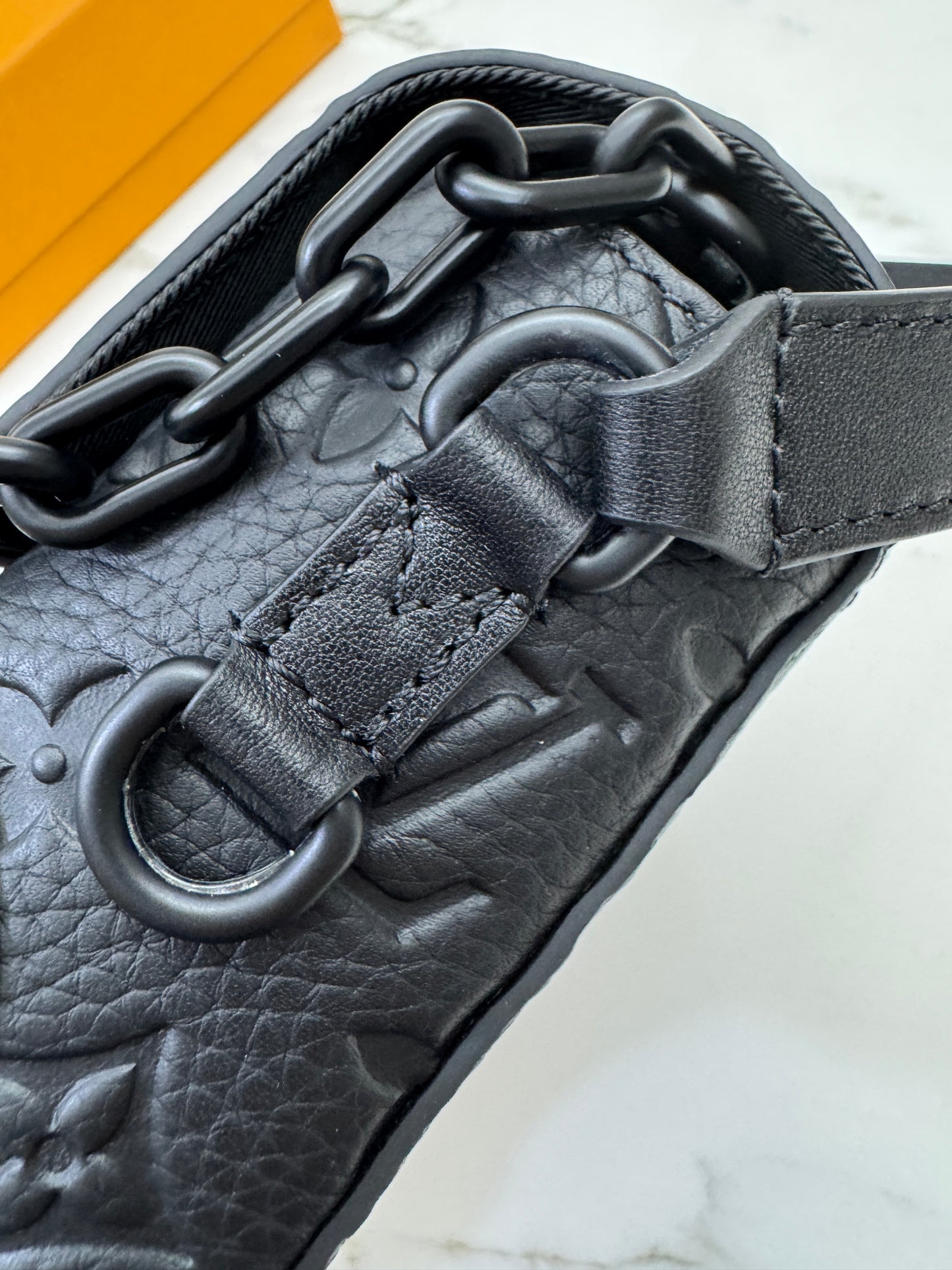 LV Steamer Wearable Wallet - Monogram Taurillon Leather