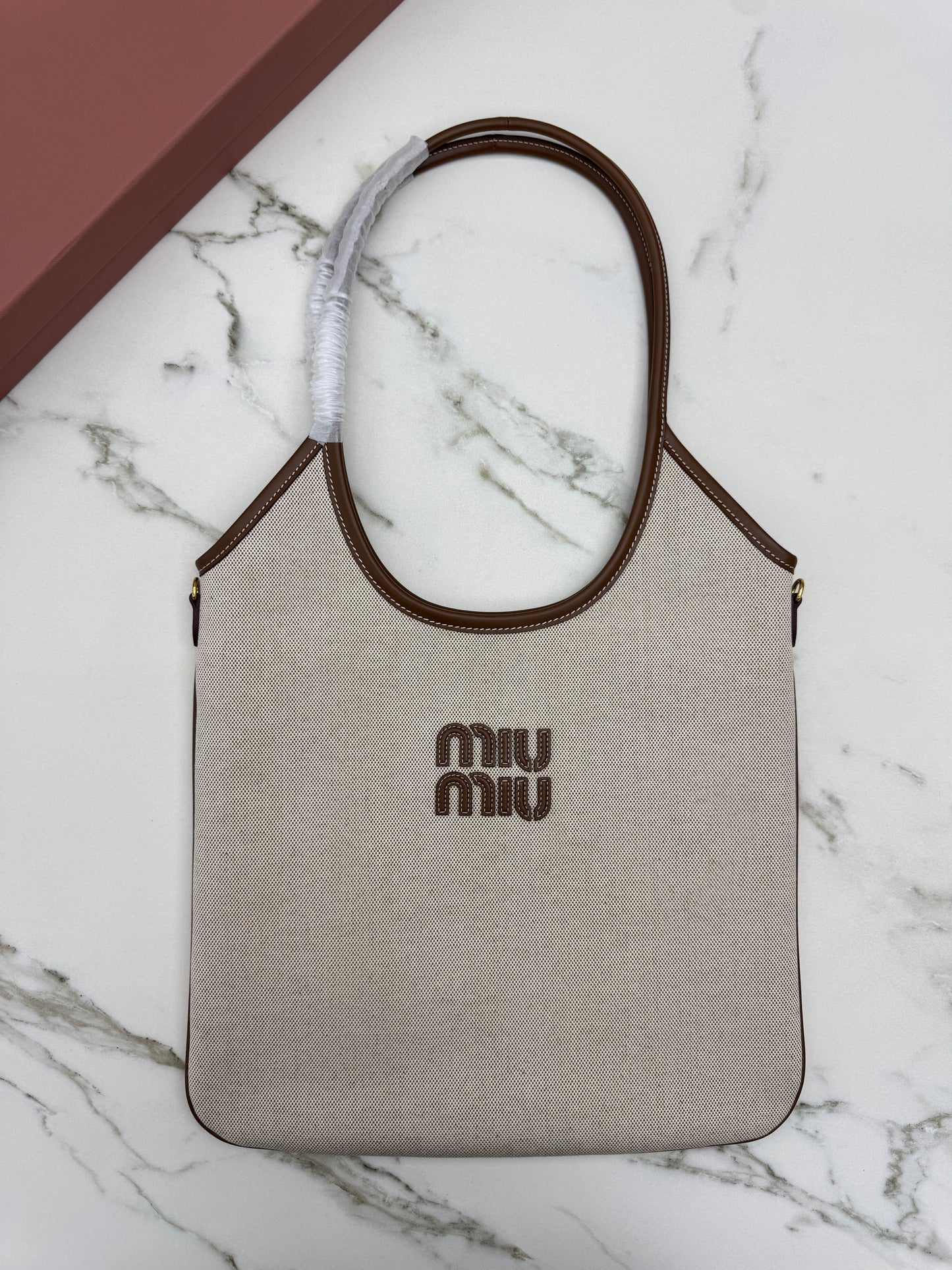 MIU MIU Ivy Tote 帆布 Regular Size