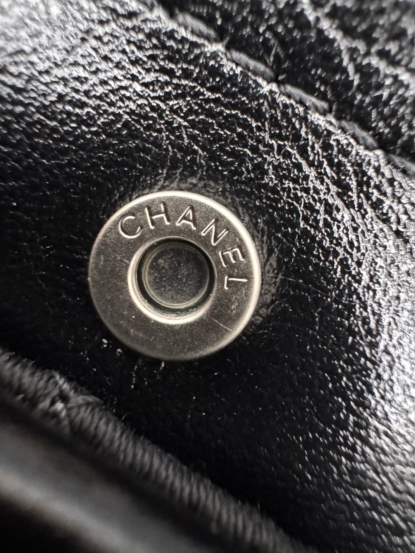 CHANEL Mini 22 Bag 黑銀 【同步最新磁吸扣版】