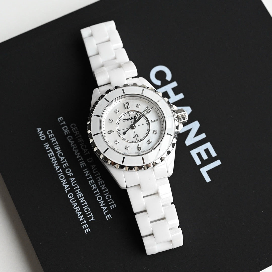 CHANEL J12 33mm