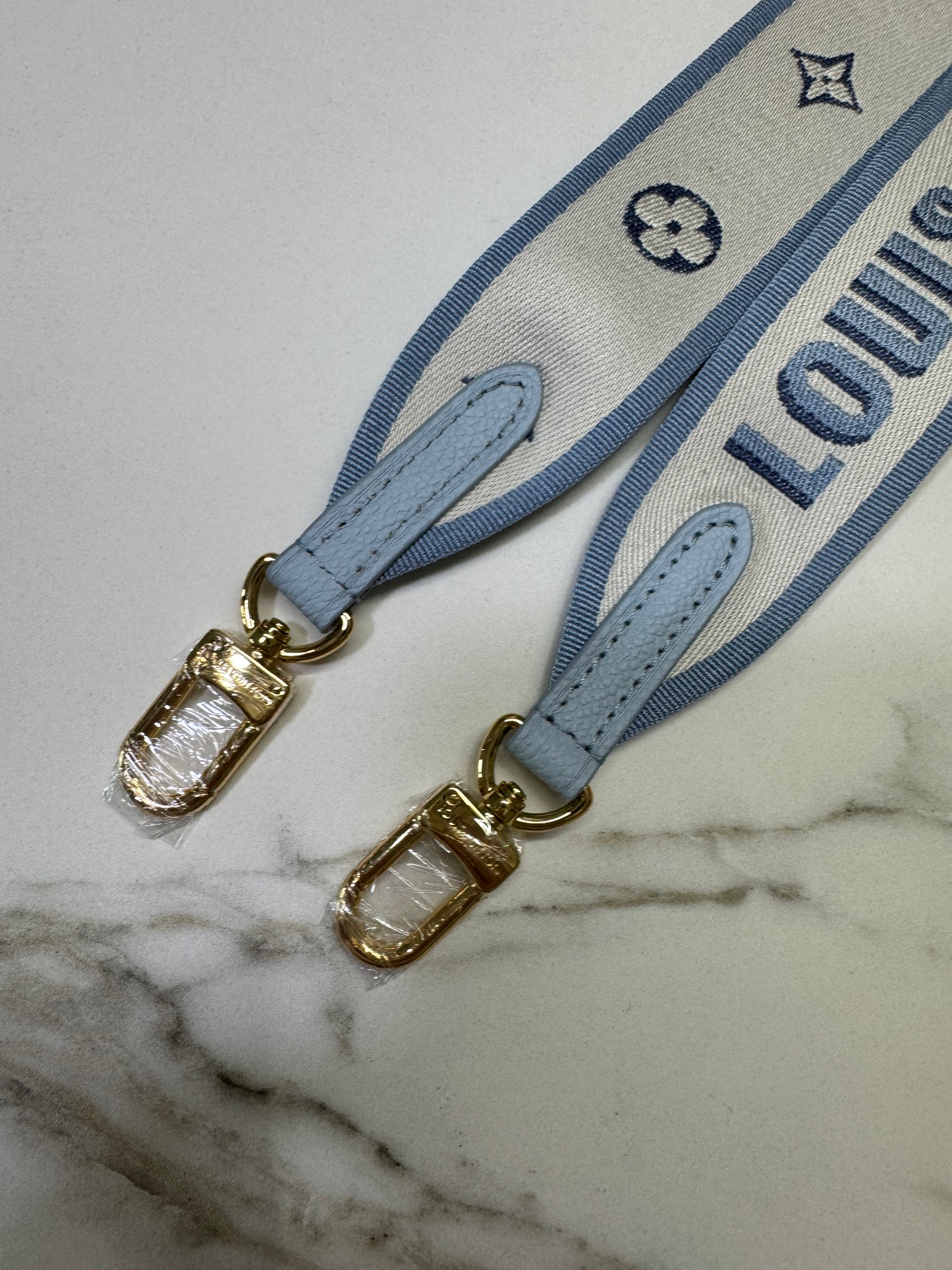 LV Diane 全皮粉藍 Baby Blue