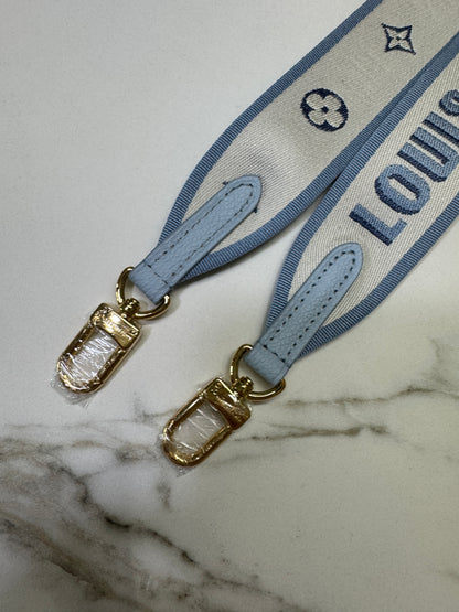 LV Diane 全皮粉藍 Baby Blue
