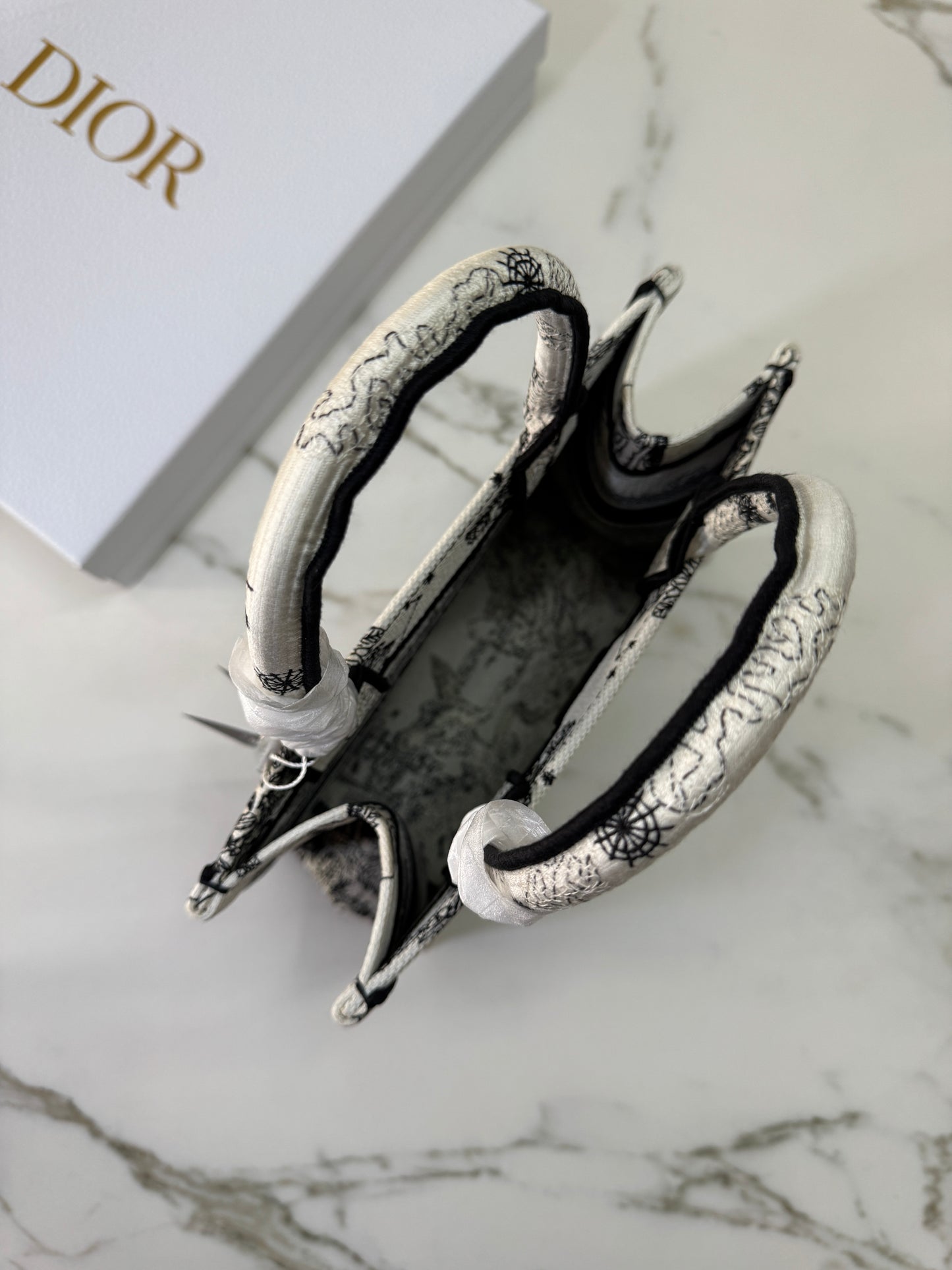 DIOR Book Tote Small 星座系列