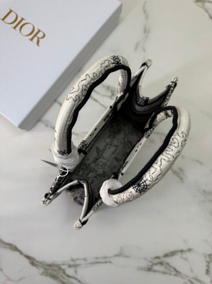DIOR Book Tote Small 星座系列