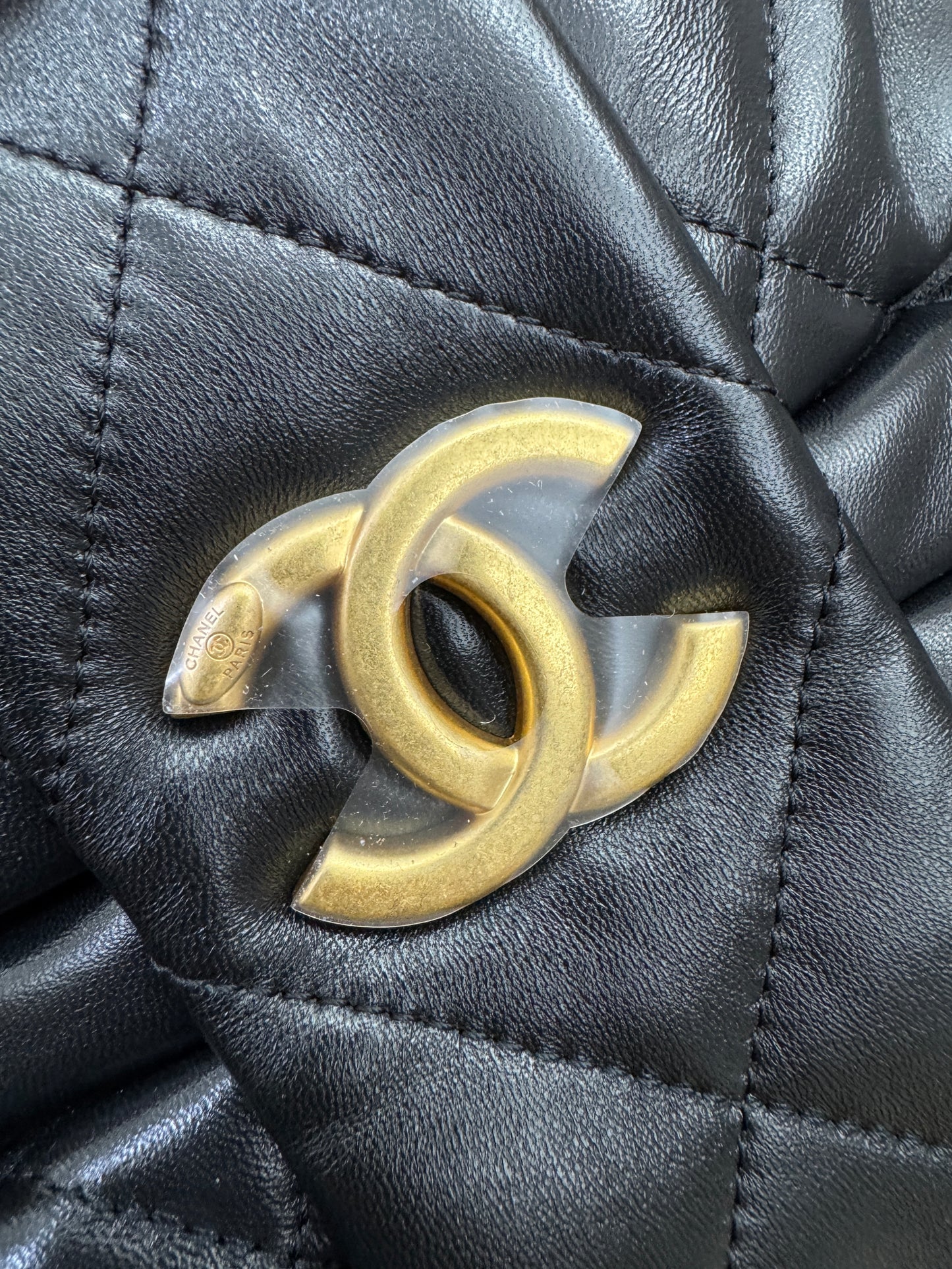 CHANEL 25K 蝴蝶包 綿羊皮 Medium