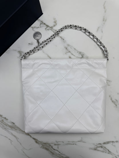 CHANEL 22Bag Small 白銀