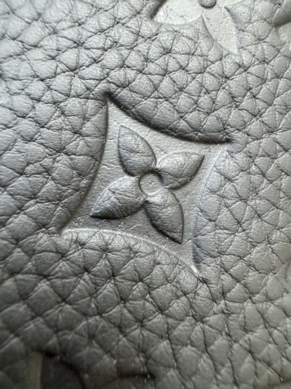 LV Steamer PM Ultra Black