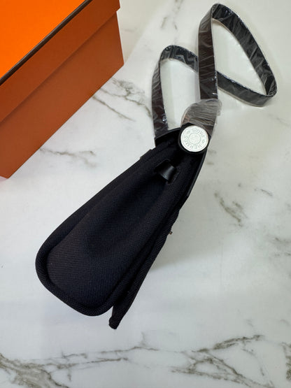 HERMES Mini Herbag 黑銀