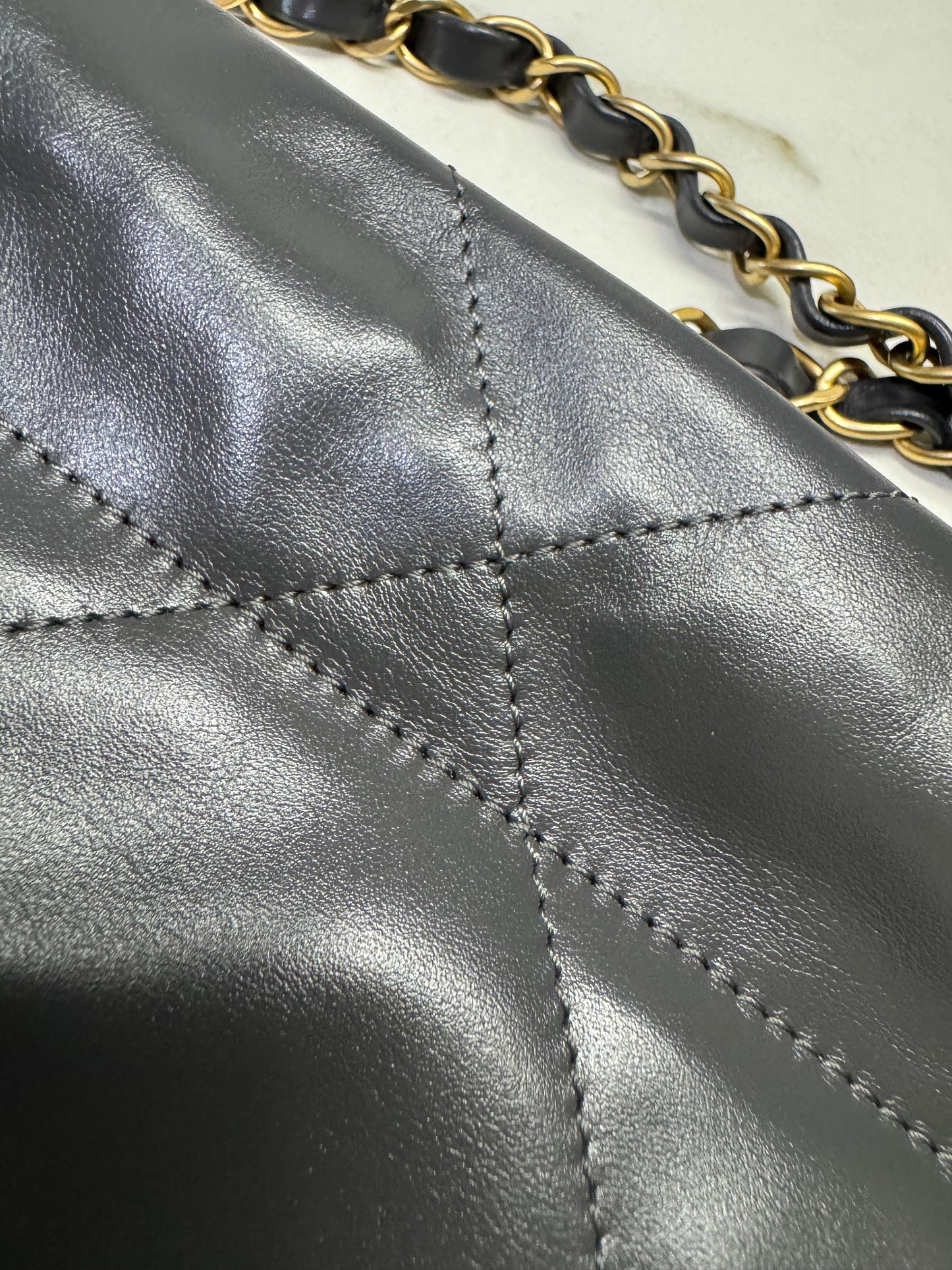 CHANEL 22Bag 小號 深灰色