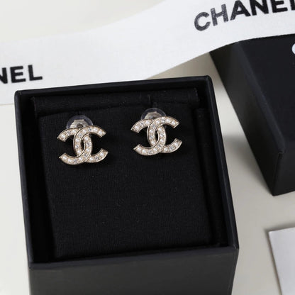CHANEL 耳夾款