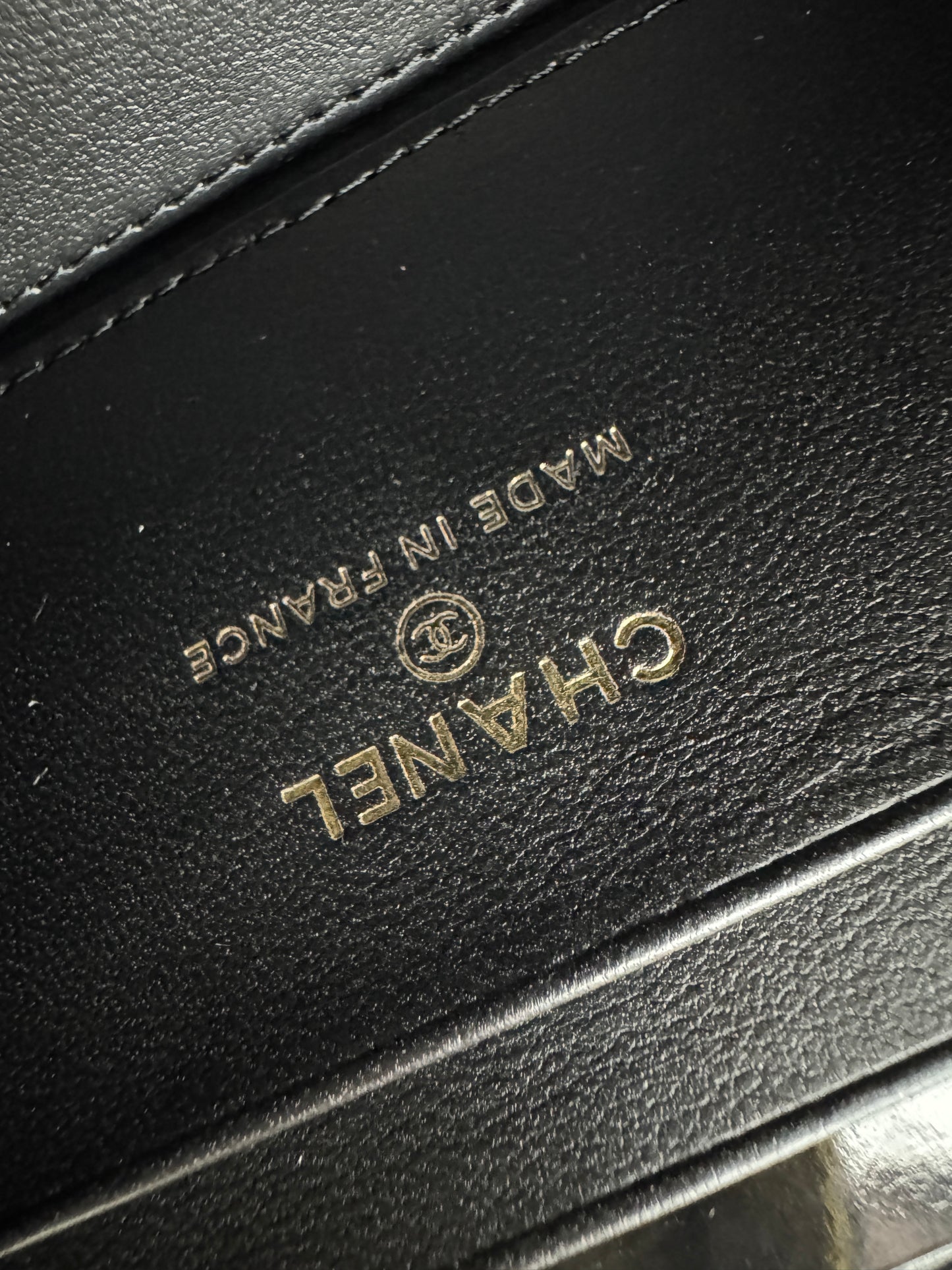 CHANEL 24S 調節扣 珠光黑長盒子