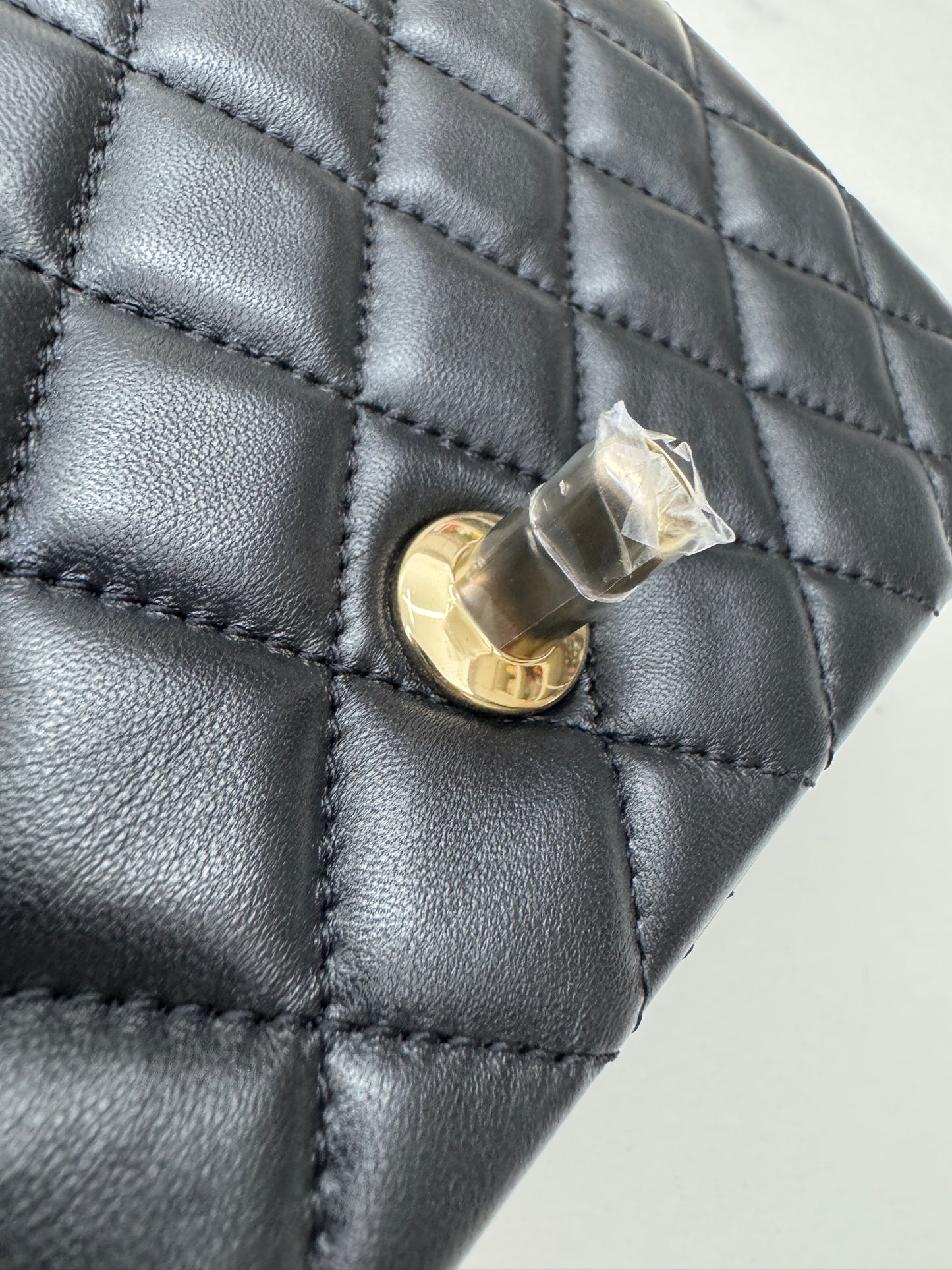 CHANEL 25K亮面淺金球 Mini CF20 Pearl Crush