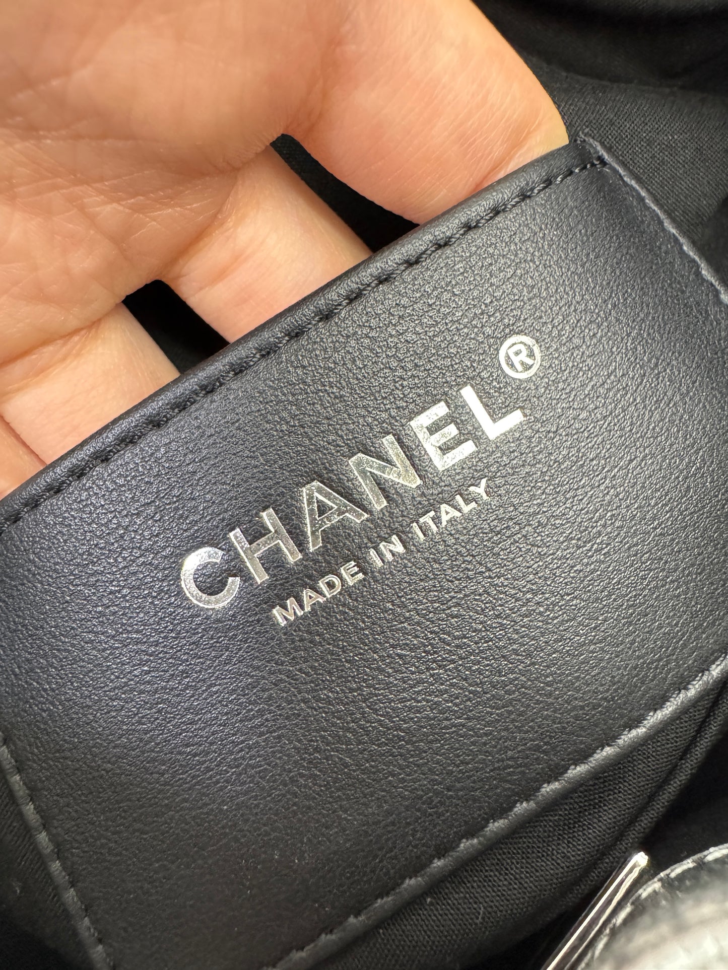 CHANEL Mini 25 Bag 銀色荔枝皮銀扣 Silver Caviar Calfskin PHW
