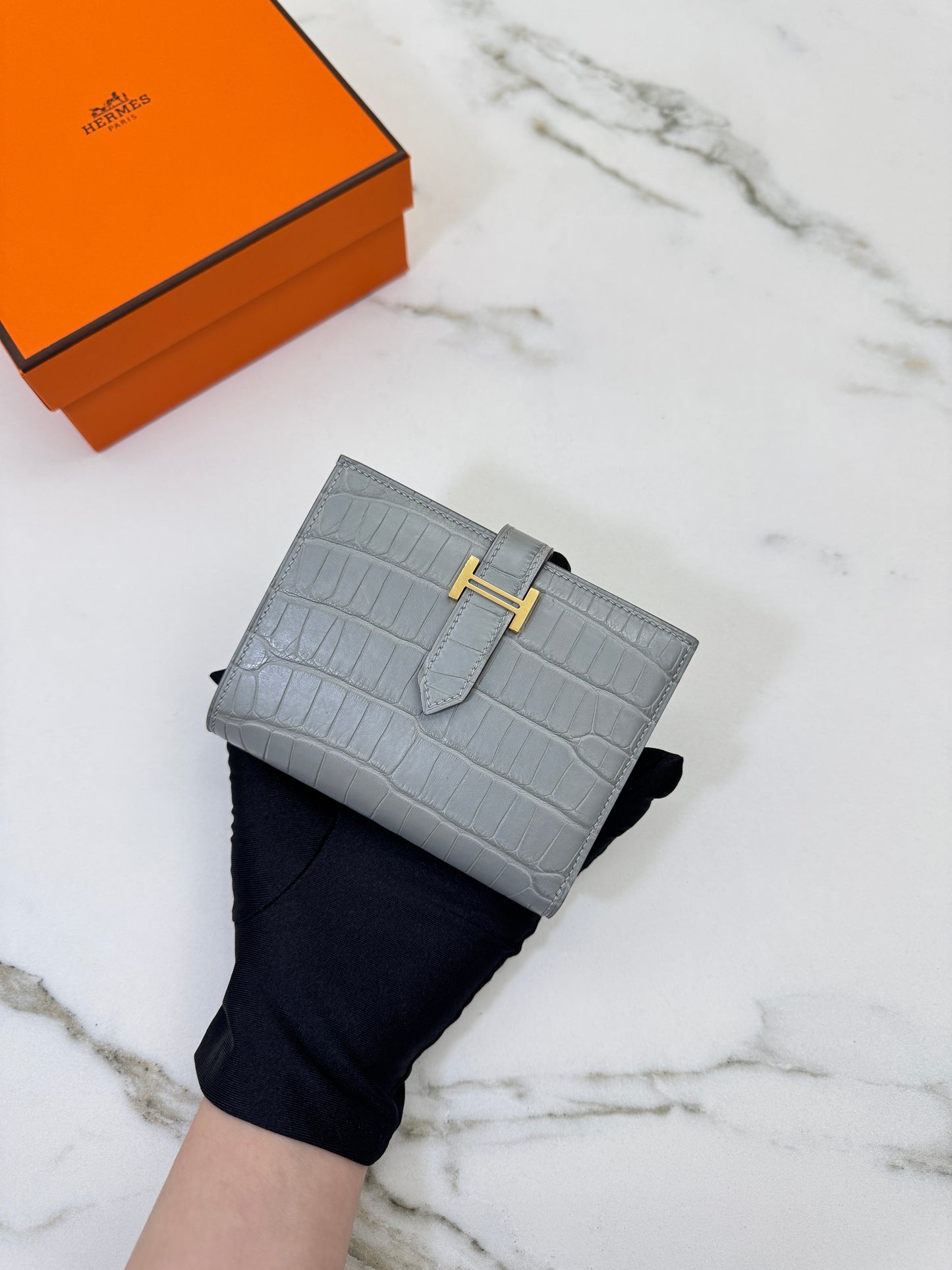 HERMES Bearn Compact Wallet 鱷魚皮珍珠灰金扣 Gris Perle Crocodile GHW
