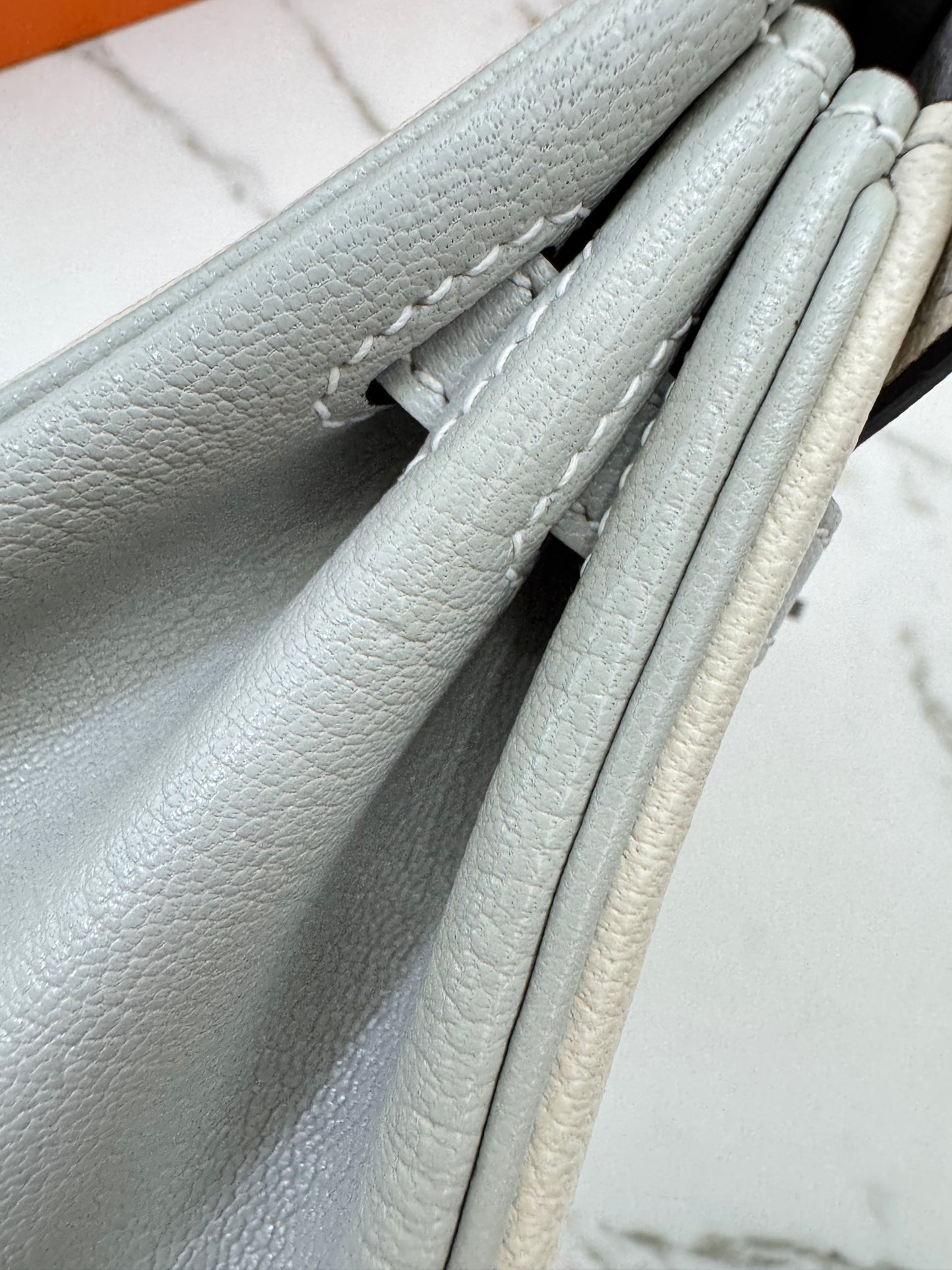 HERMES Birkin 25 SO 奶昔白拼珍珠灰 山羊皮 拉絲銀扣