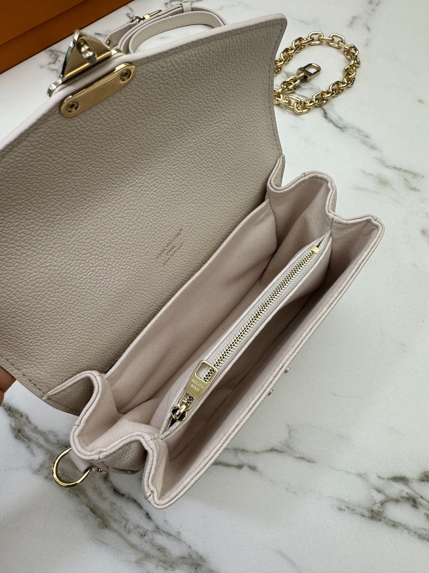 LV Pochette Metis East-West 漸變紫