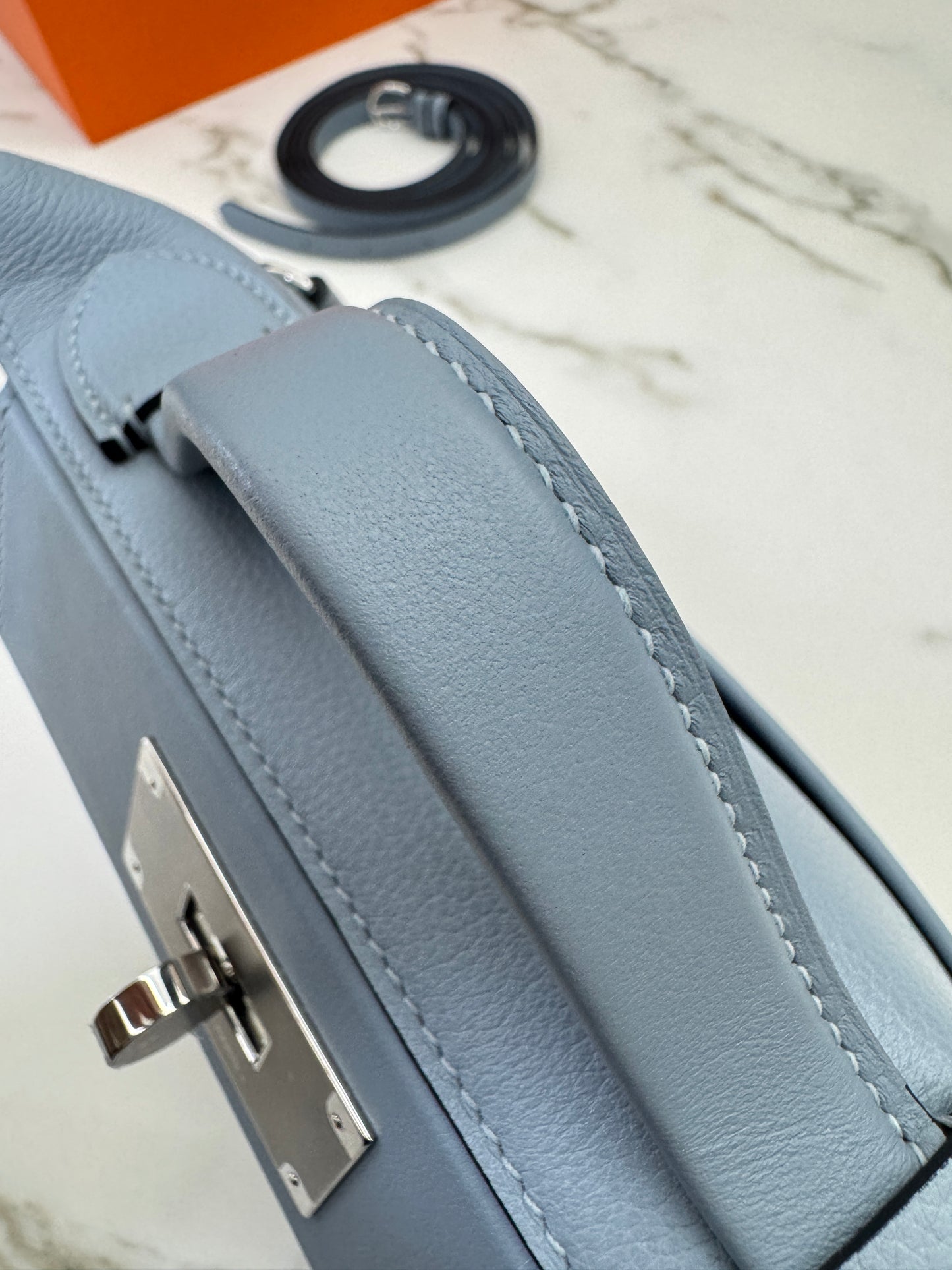 HERMES Mini 2424 亞麻藍銀扣 Evercolor Blue Lin PHW
