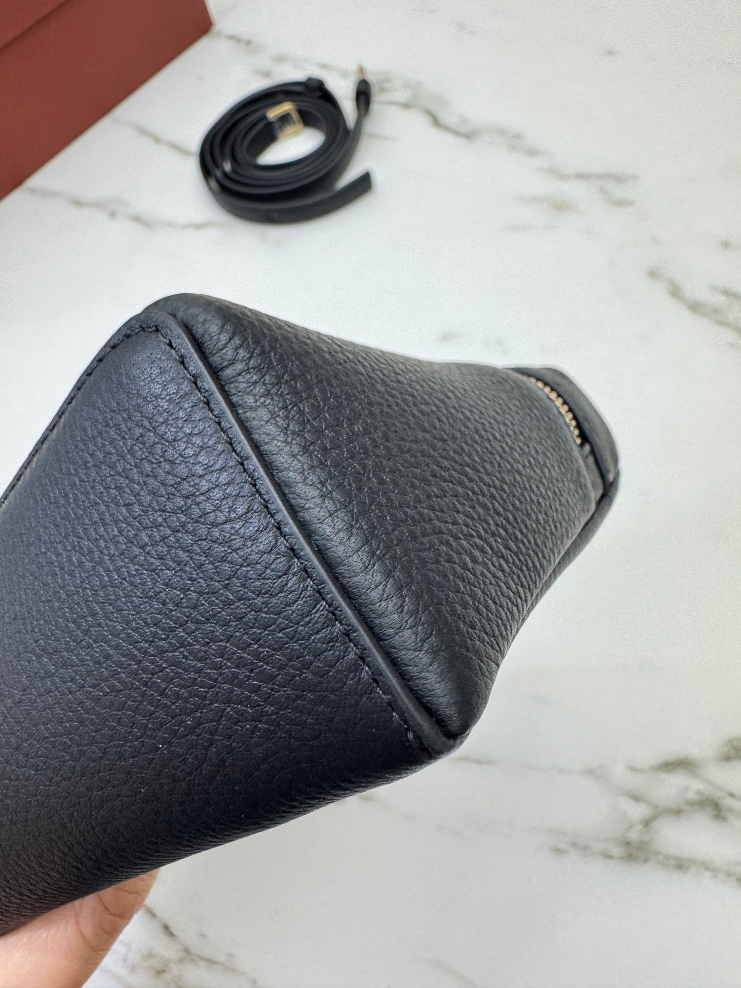 LORO PIANA Extra Pocket 19 黑金