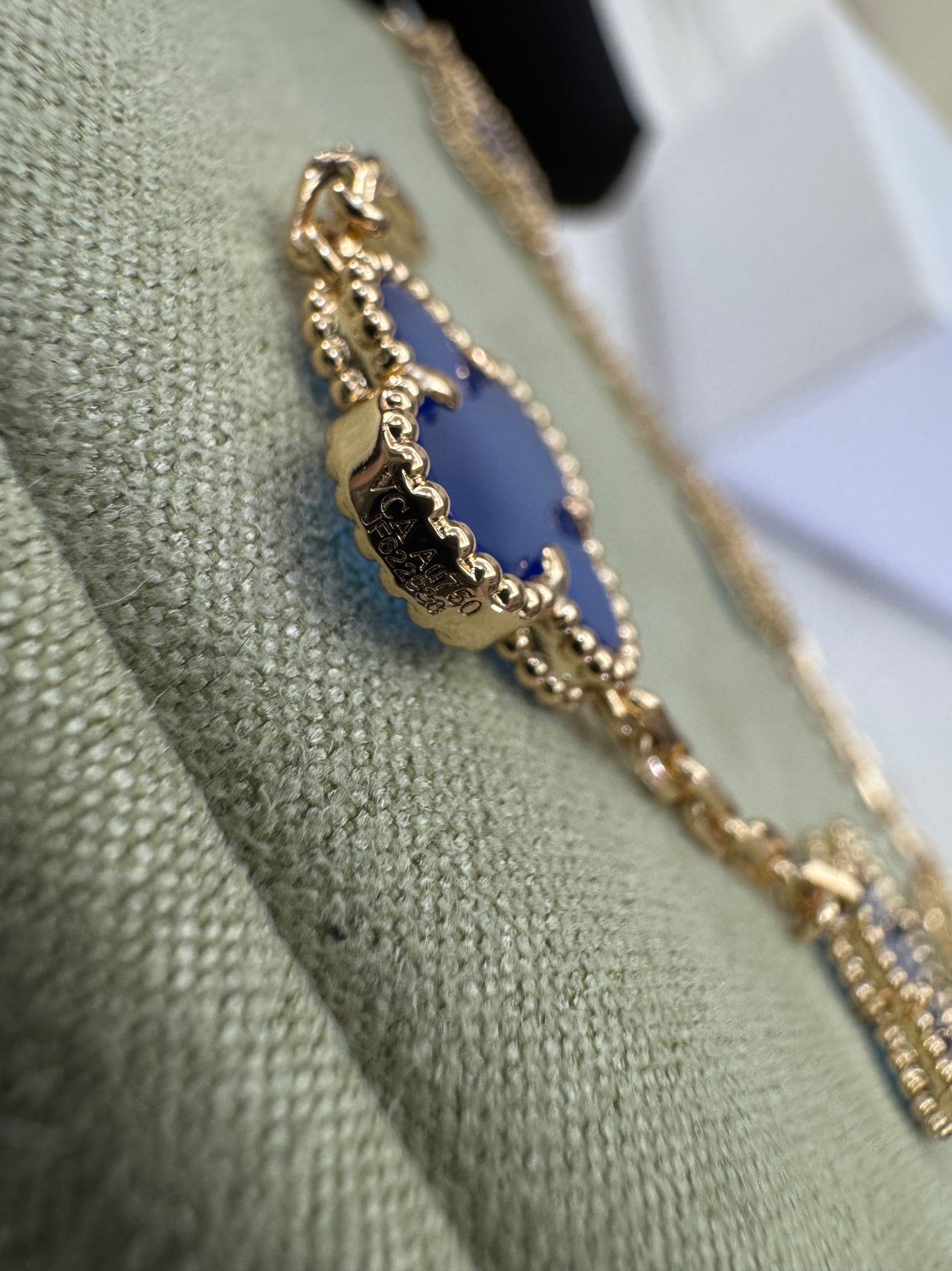 VCA Vintage Alhambra Bracelet 五花藍玉髓
