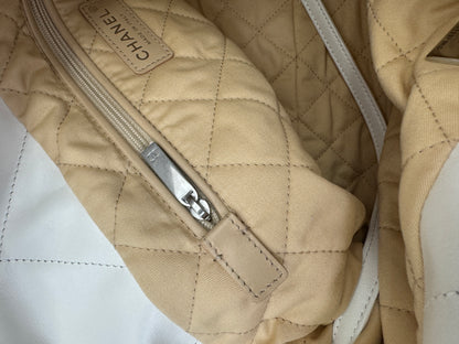 CHANEL 22Bag Small 白銀