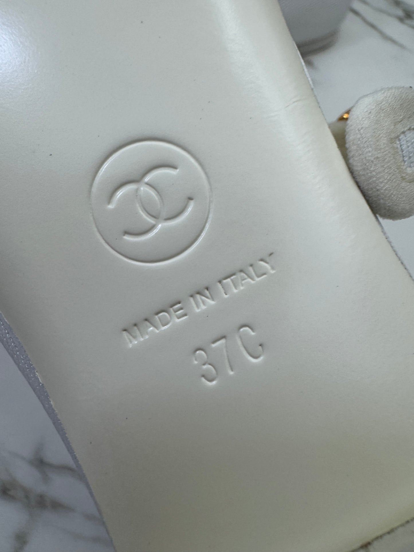 CHANEL 24S Mary Jane 芭蕾舞鞋 白色娟布