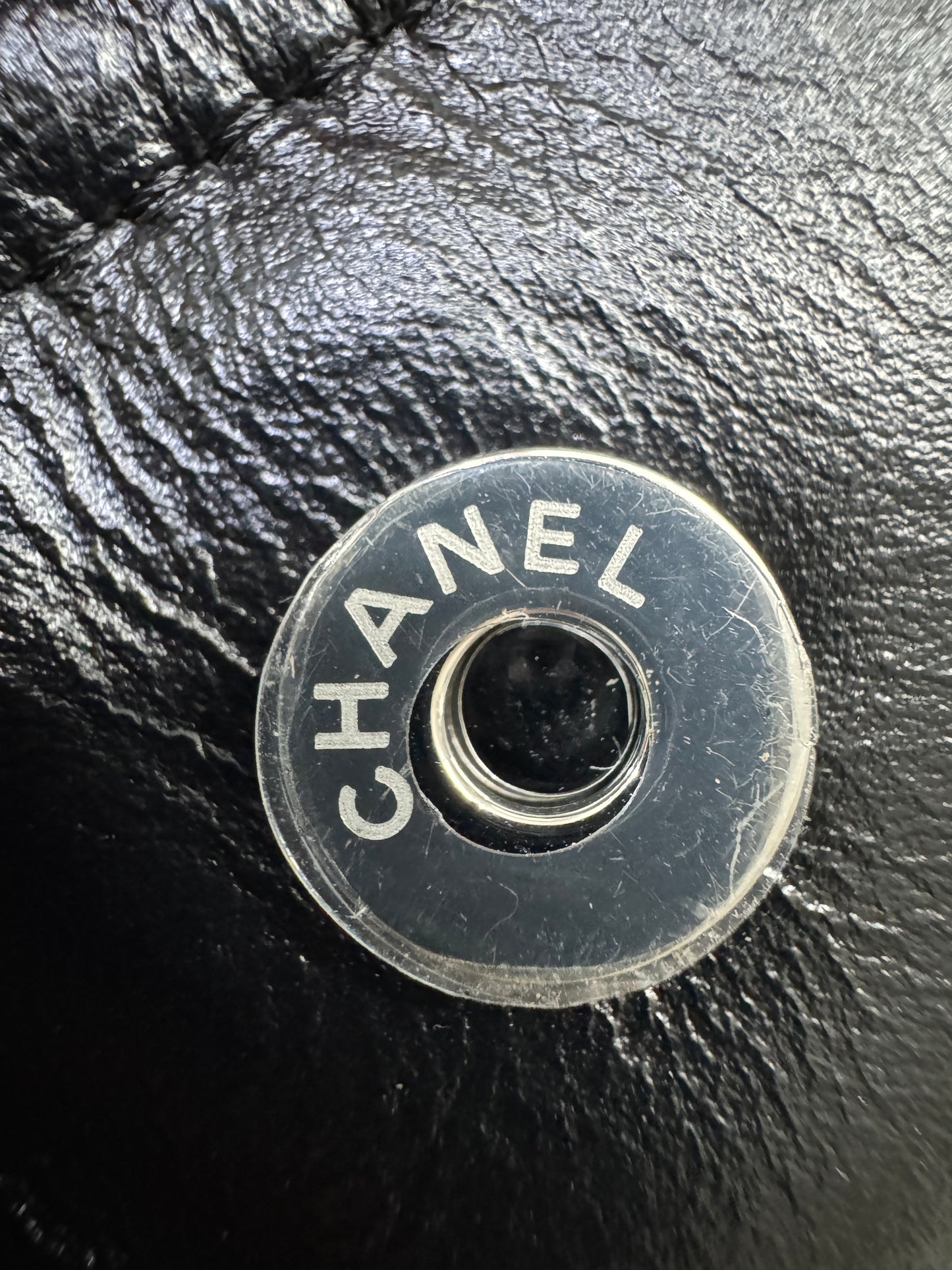 CHANEL 22 Bag Large So Black