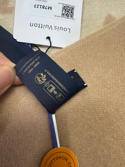 LV Reykjavik Scarf 100% Cashmere 淺奶茶色/米色 圍巾