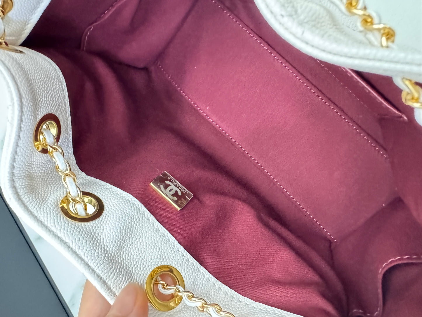 CHANEL Mini 25Bag 白色亮金扣