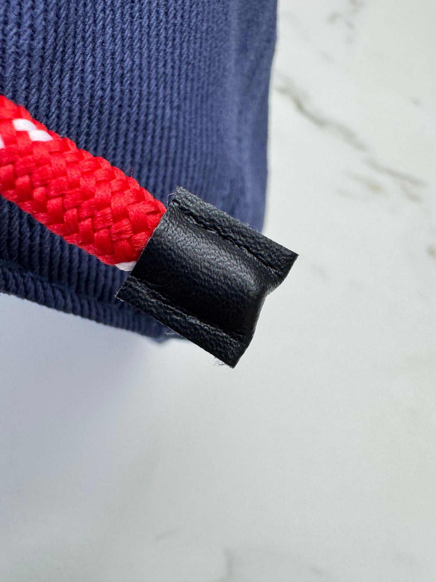 MIU MIU 後抽繩鴨舌帽 深藍