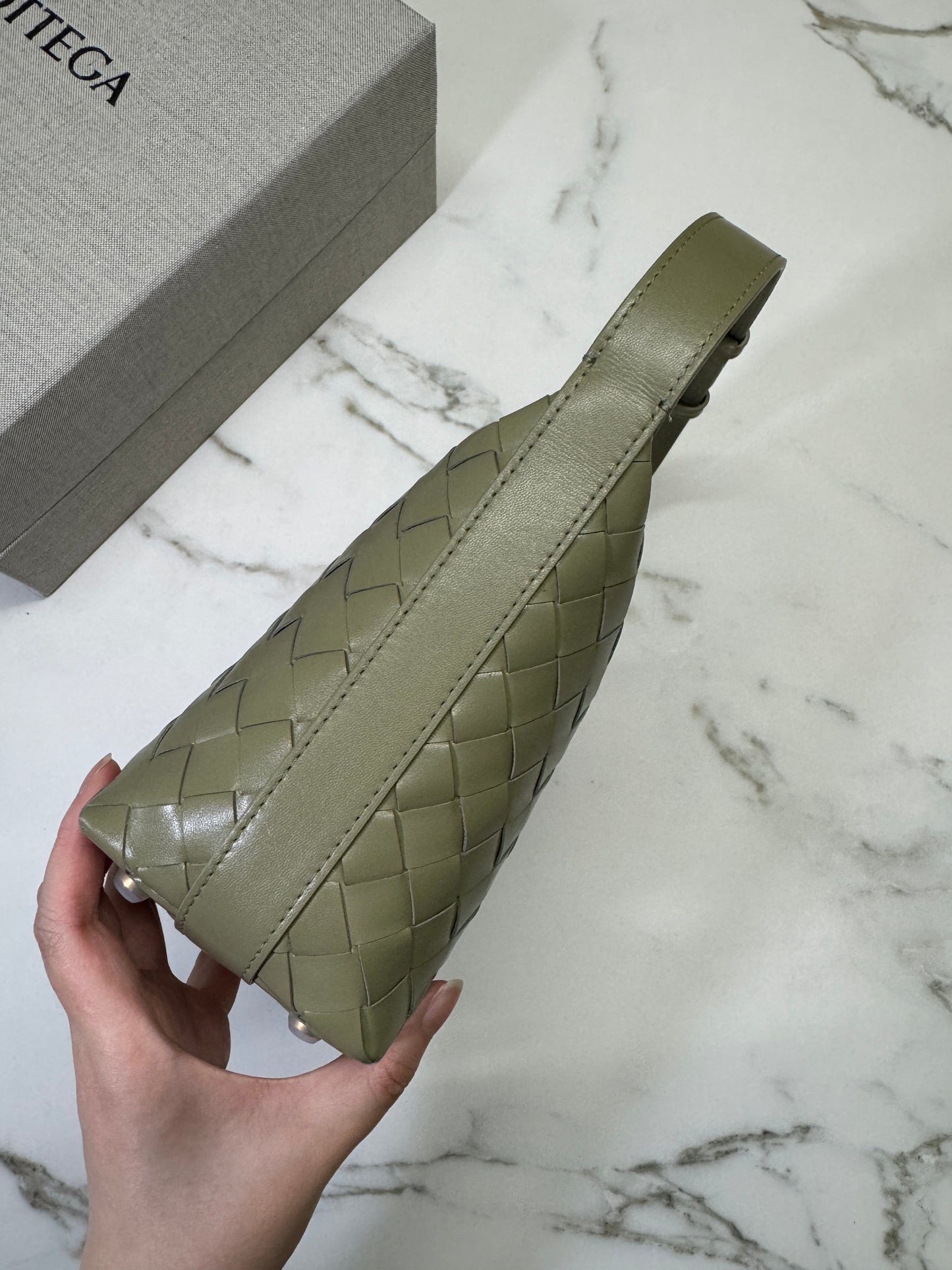 BV Wallace Travertine 洞石綠