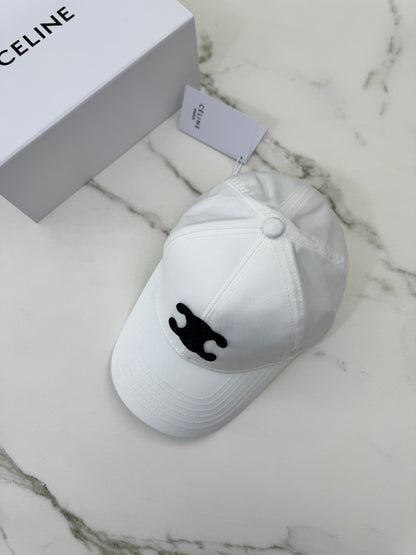 CELINE 白色藍標凱旋門鴨舌帽