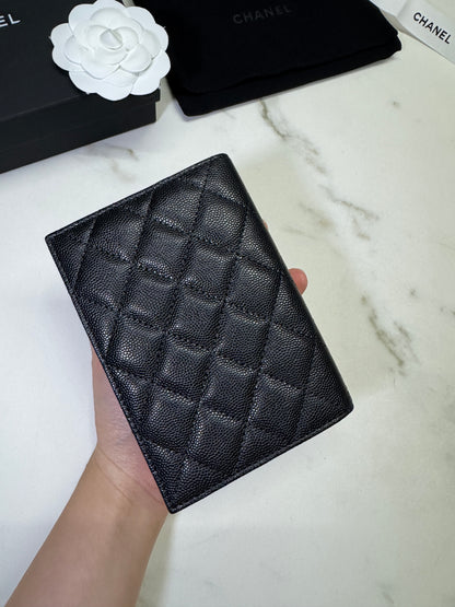 CHANEL Passport Holder 黑銀牛 Caviar