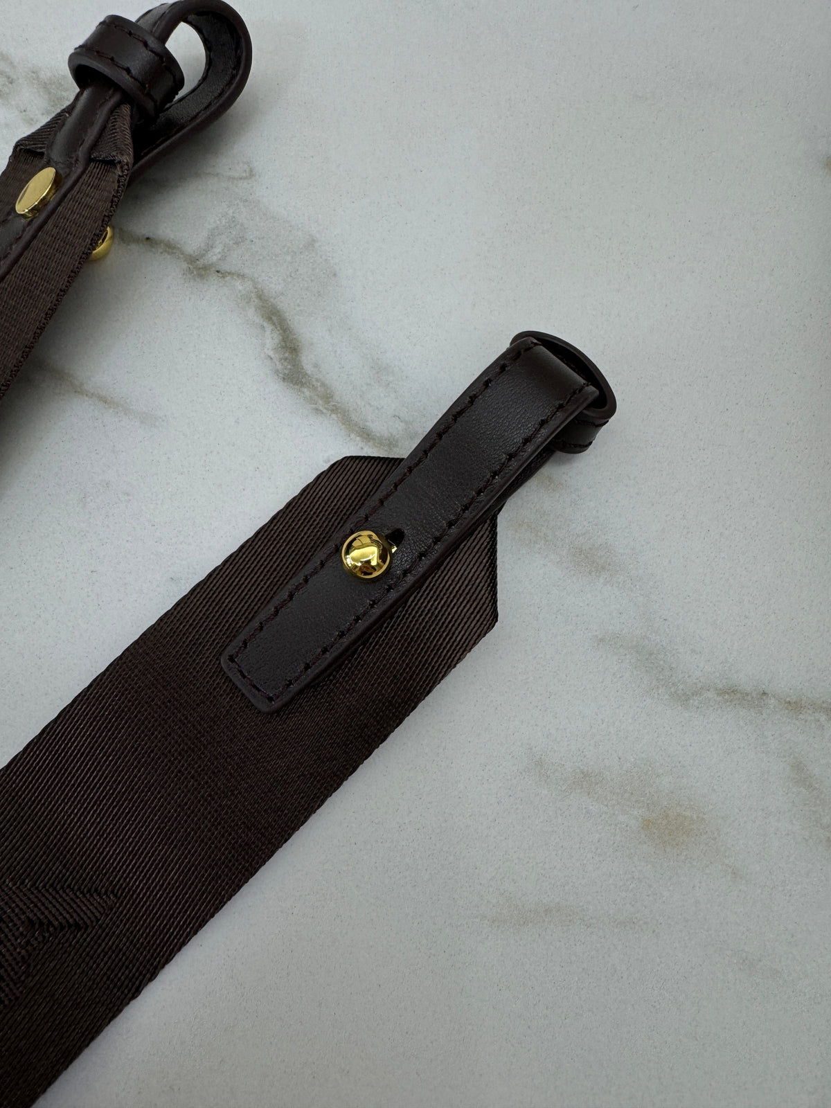 PRADA Re-nylon Explore Large 深棕色
