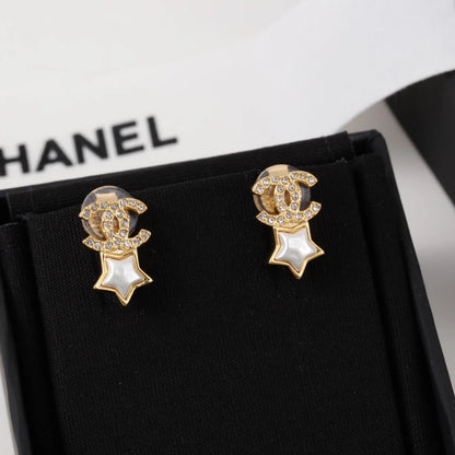 CHANEL 耳夾款