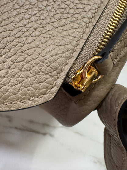 HERMES Mini Lindy II 馬爾淺米 金扣 TC