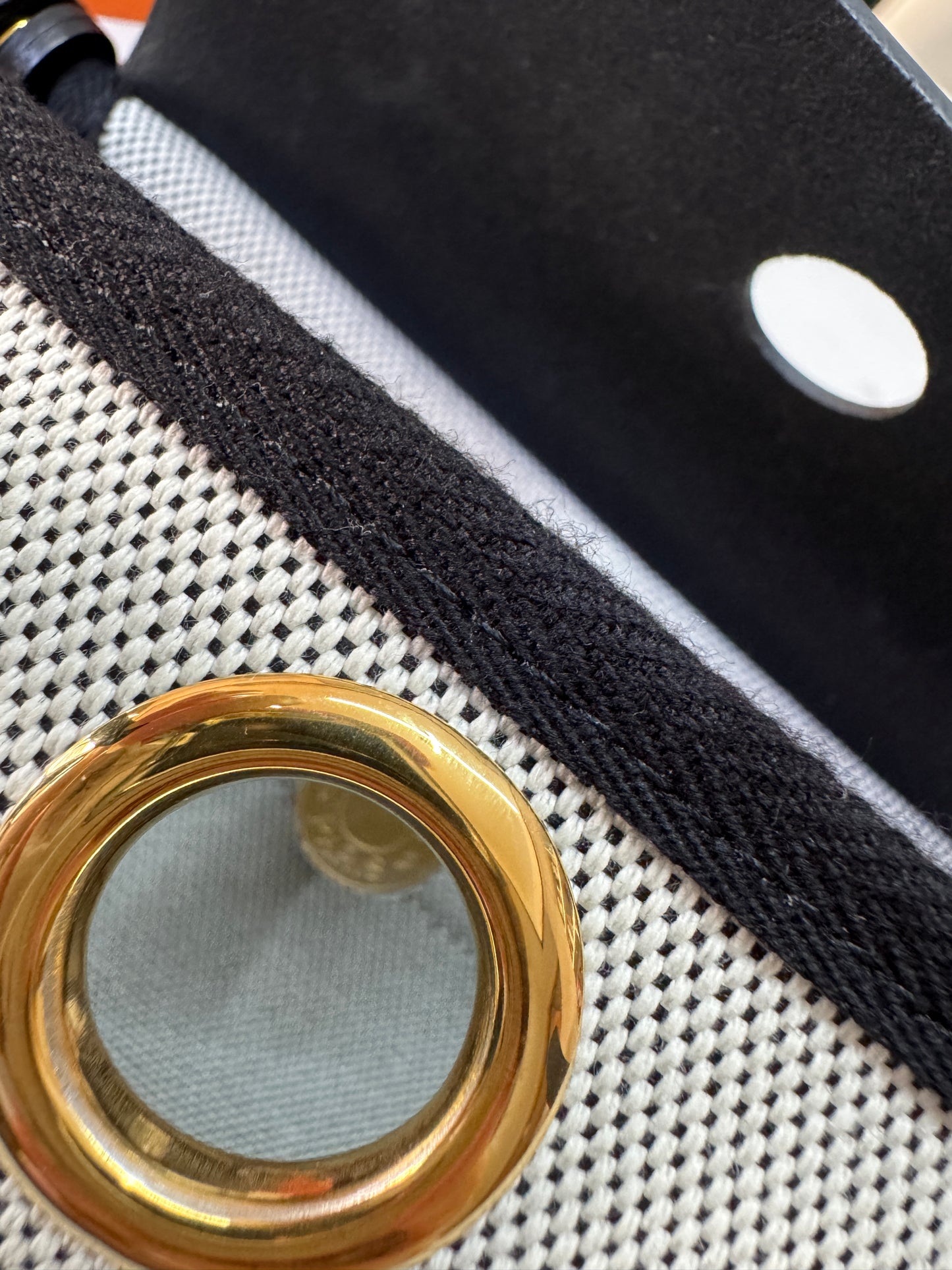 HERMES Mini Herbag 熊貓色 金扣 H Viking 帆布