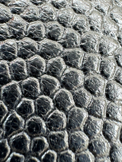 CHANEL Mini 25 Bag 銀色荔枝皮銀扣 Silver Caviar Calfskin PHW