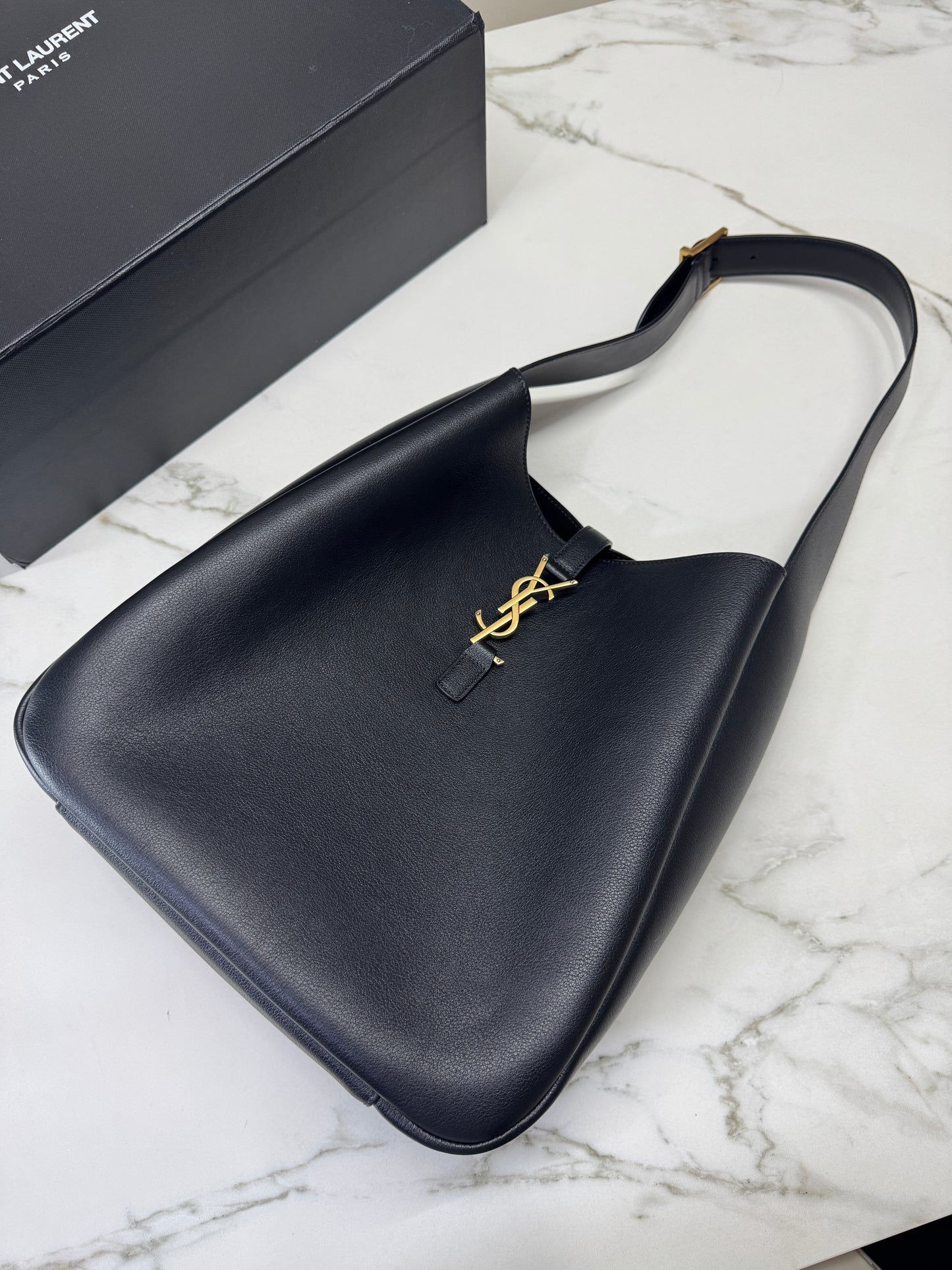 YSL LE 5 A 7 Hobo Large
