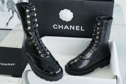 CHANEL 中筒馬丁靴 23C