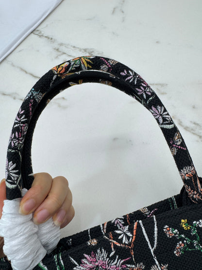 DIOR Book Tote Herbarium Black Medium