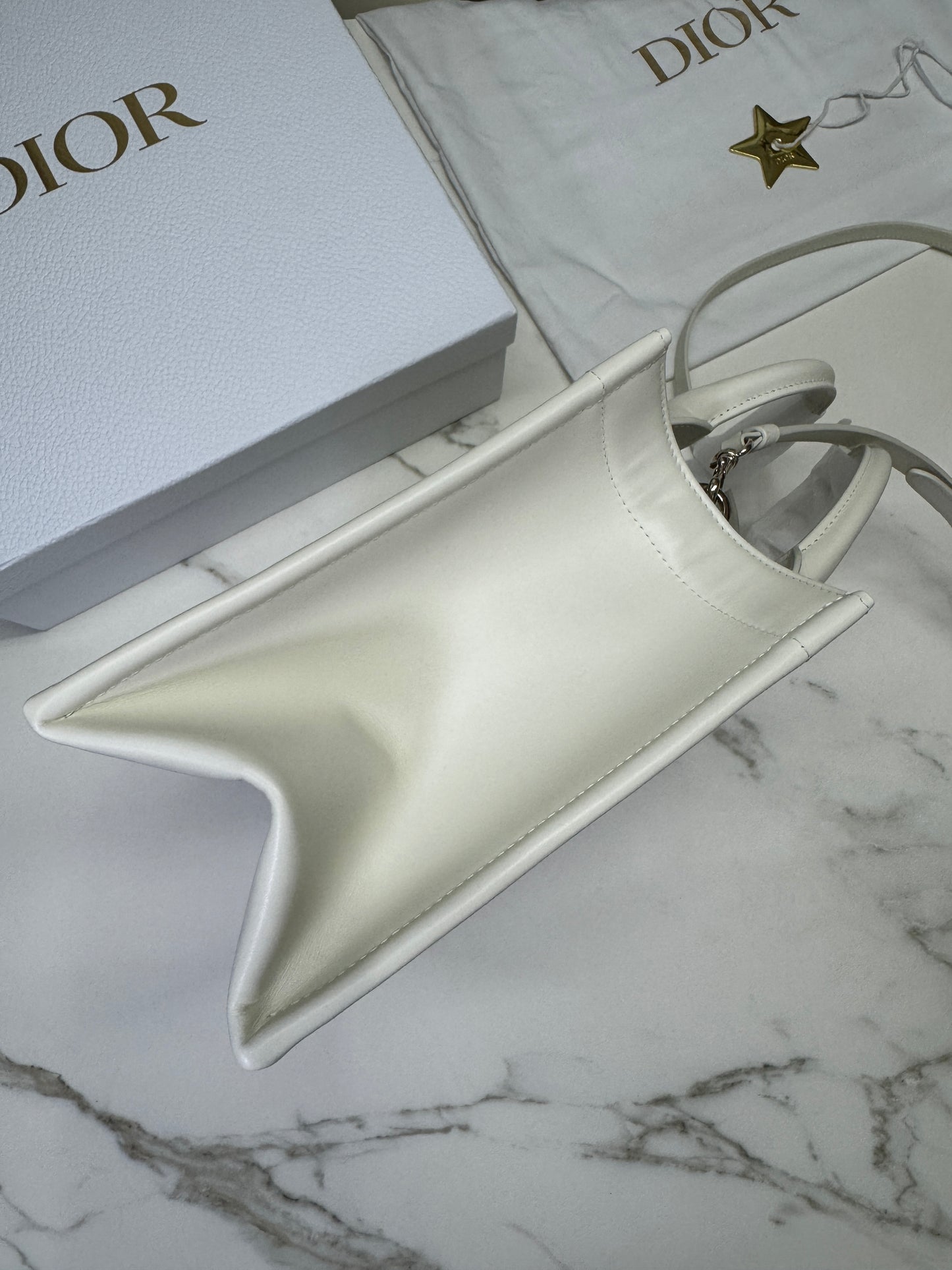 DIOR 全皮 Book Tote 奶白色小號