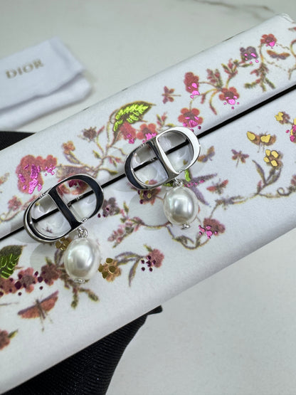 DIOR CD Petit 珍珠耳環 銀色