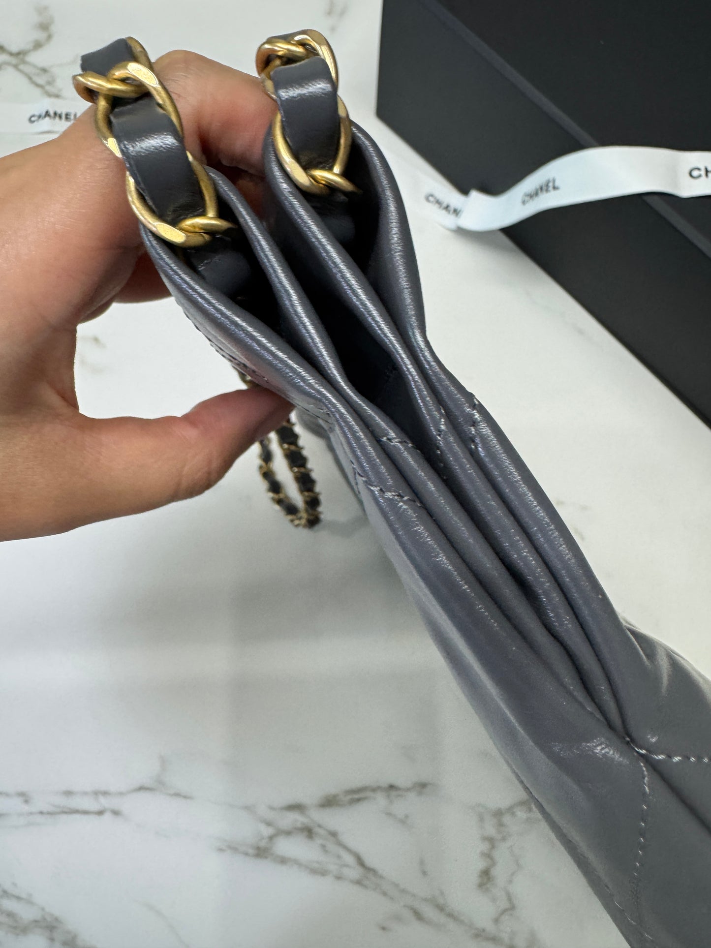 CHANEL 22Bag 小號 深灰色